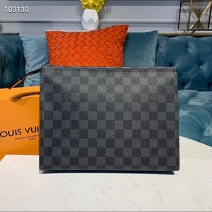 Men’s LV Black Travel Case